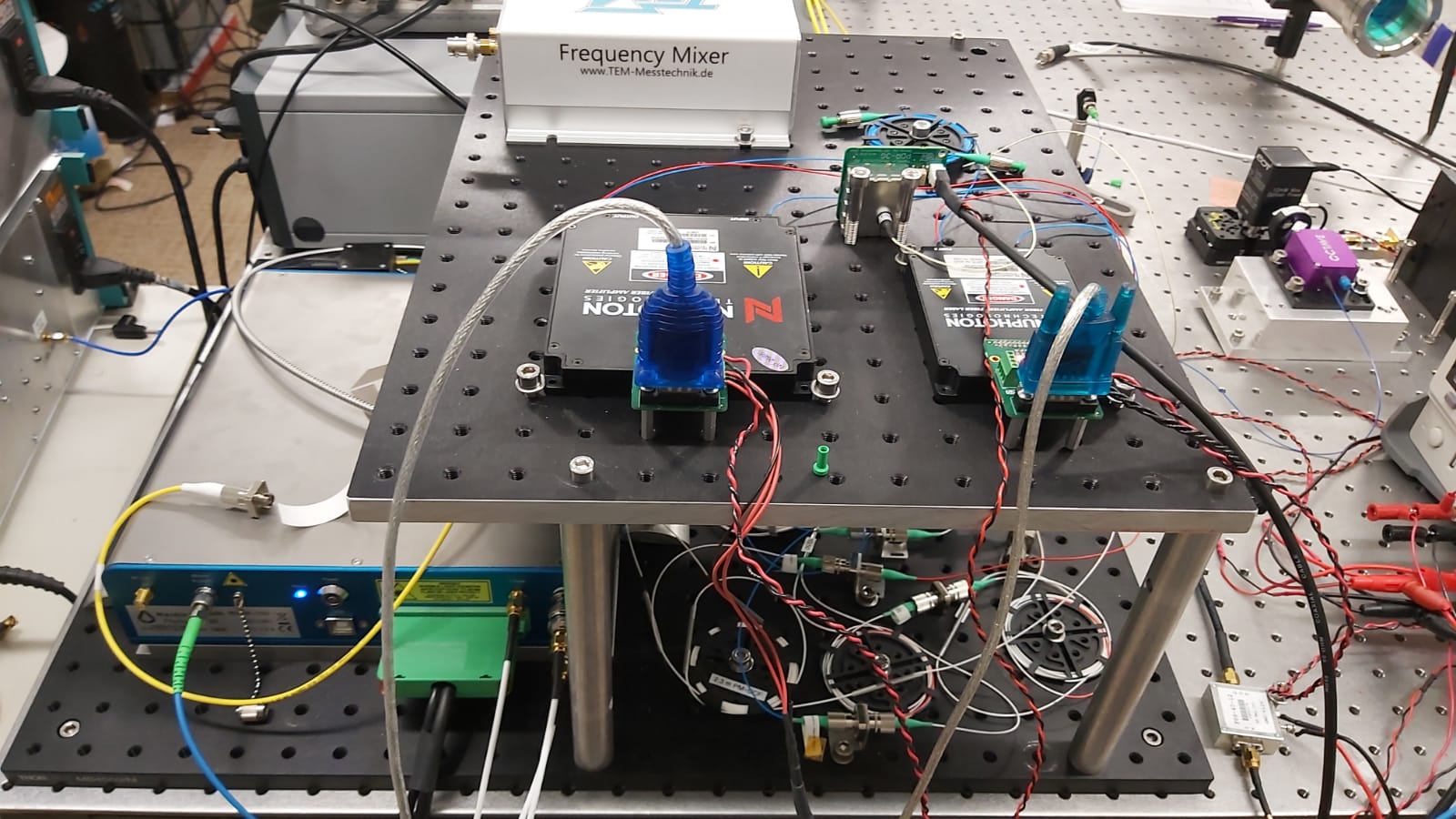 Optical frequency comb set-up
